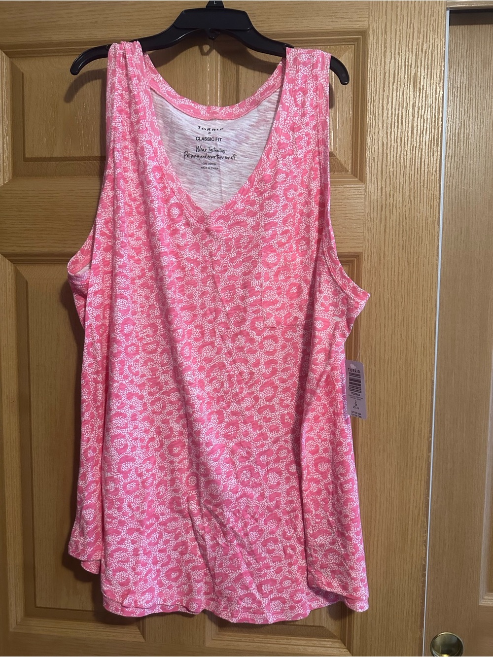 torrid Pink Leopard-Print V-Neck Tank Top